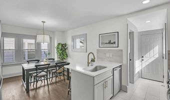 272 E Markison Ave, Columbus, OH 43207