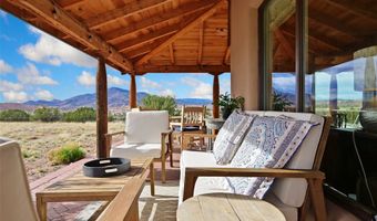 4 Fair Hope Dr, Abiquiu, NM 87510