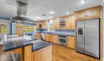 317 Oak Hill Dr, Altamonte Springs, FL 32701