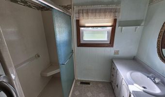 13643 387th Ave, Aberdeen, SD 57401