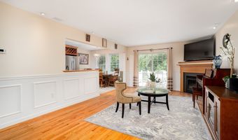 8 Alden Dr 8, Berlin, MA 01503