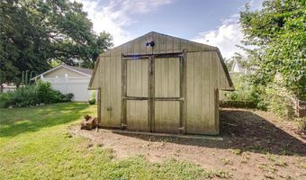 941 Douglas St, Alton, IL 62002