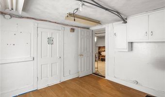 63 Lincoln Ave, Cranston, RI 02920