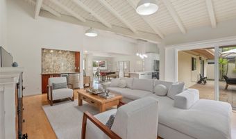1016 Laukupu Way, Honolulu, HI 96825