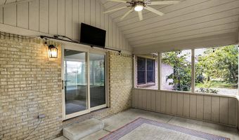 6686 Woodcrest Dr, Avon, IN 46123