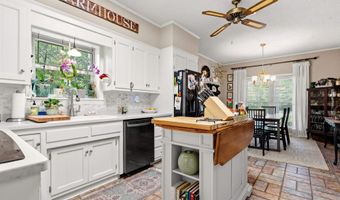 1502 Millcreek Dr, Arkadelphia, AR 71923