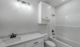 6807 SW Basswood Ave, Bentonville, AR 72712