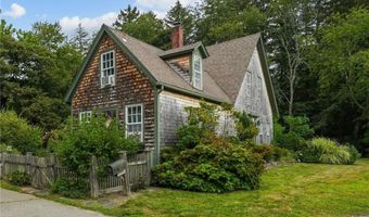 671 County Rd, Barrington, RI 02806