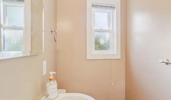 4510 GRETNA St, Bethesda, MD 20814