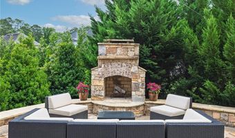 220 Briar Hollow Ln, Woodstock, GA 30188