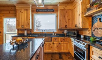 18999 River Rd, Athens, OH 45701