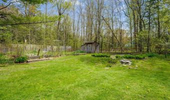 27 Smiley Ave, Winslow, ME 04901