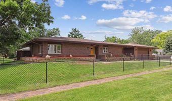 506 2nd Ave SW, Altoona, IA 50009