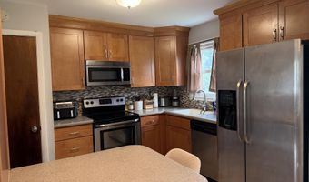 3072 Essex Rd, Allentown, PA 18103