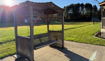 332 Township Road 153, Adena, OH 43901