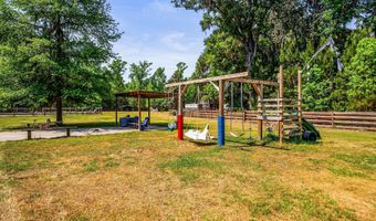 18 Quiet Cove Way, Beaufort, SC 29907