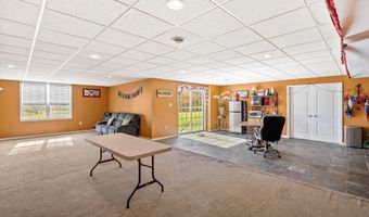 30 Ridgeview Way, Allentown, NJ 08501