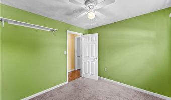 71 Hawthorne Pl, North Providence, RI 02904