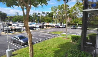 3401 N Country Club Dr 211, Aventura, FL 33180