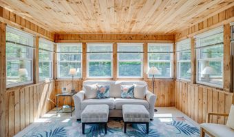 240 Bragg's Ln, Barnstable, MA 02630