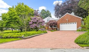 133 Tupelo Hill Dr, Cranston, RI 02920