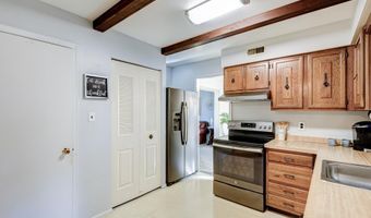 3 DOVER Ct, Bear, DE 19701