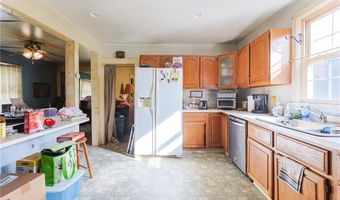 418 River Rd, Lincoln, RI 02865