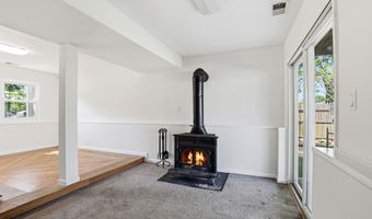 816 Berkeley Ave, Beachwood, NJ 08722