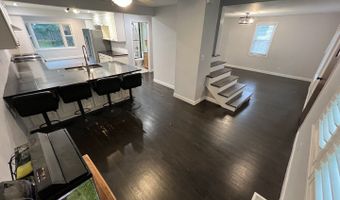 17 N Iowa Ave, Addison, IL 60101