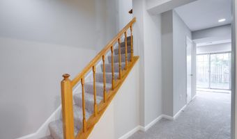 5713 LAWSONS HILL Ct, Alexandria, VA 22310