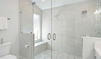 1193 LINKSIDE Ct E, Atlantic Beach, FL 32233