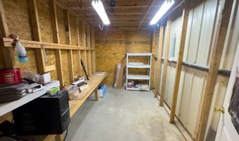 518 3rd Ave, Alton, KS 67623
