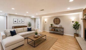 7217 WILBURDALE Dr, Annandale, VA 22003