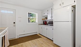 127 Highland Ave, Cumberland, RI 02864