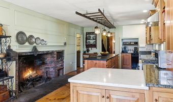 5 Old Manchester Rd, Amherst, NH 03031