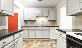 600 Manhattan Dr B7, Boulder, CO 80303