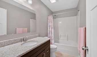 1990 Oak Leaf Dr, Adrian, MI 49221