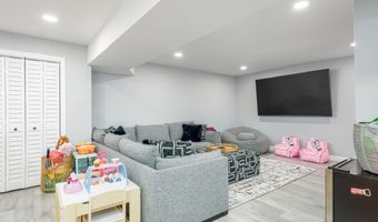 42 Chestnut St 11, Bethel, CT 06801