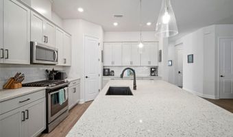 5923 SILVER SUN Dr, Apollo Beach, FL 33572