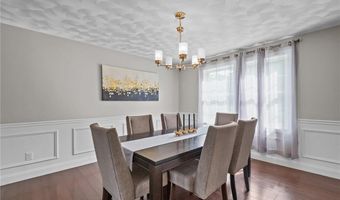 105 Amy Dr, Cranston, RI 02921