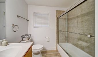 116 E Brittany Dr, Arlington Heights, IL 60004