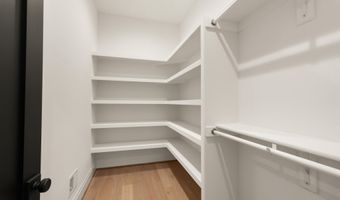 5804 RIDGEFIELD Rd, Bethesda, MD 20816