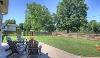 2321 Cherokee Ave, Baxter Springs, KS 66713
