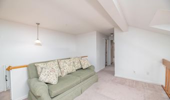 34 Parkwood Dr, Augusta, ME 04330