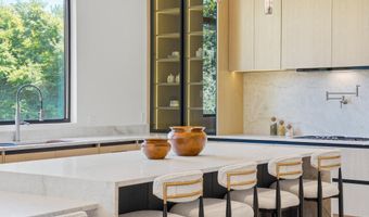 6201 PLAINVIEW Rd, Bethesda, MD 20817
