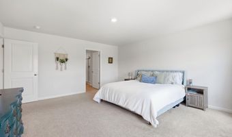 1199 Queensland Ln, Ayden, NC 28513