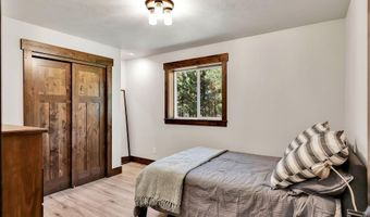 300 E SEASONS Rd, Athol, ID 83801