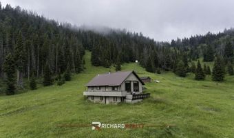 71 Painter Rd, Cody, WY 82414
