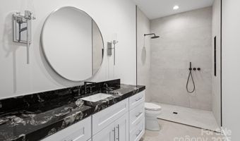 324 Avery Trail Dr 26, Arden, NC 28704