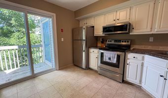 55 Manorwood Dr 55, Branford, CT 06405